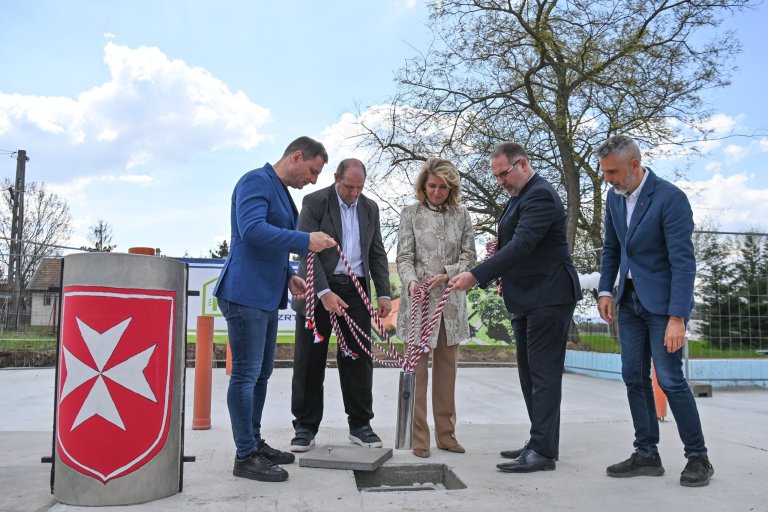 HERCZEGH Anita; TUZSON Bence; CSIZI Péter; KÁSA Krisztián; GIFLO H. Péter;