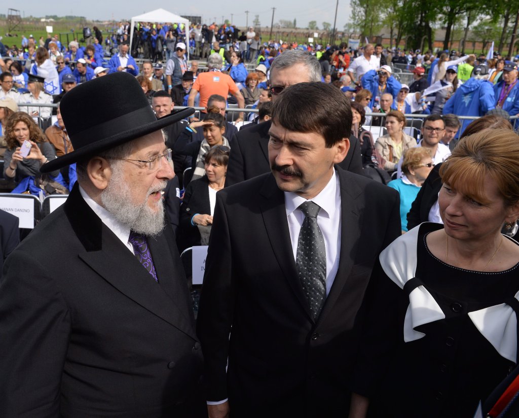 Áder János; Herczegh Anita