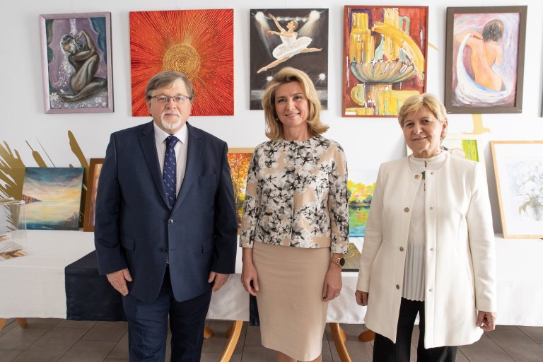 DÉZSI Csaba András; HERCZEGH Anita